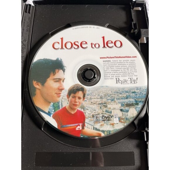 Close to Leo (DVD) Widescreen, French RARE OOP - Gay Interest, LGBTQ+ - Picture 3 of 4
